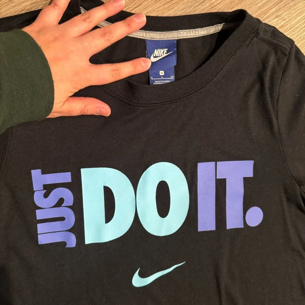 Nike black shirt